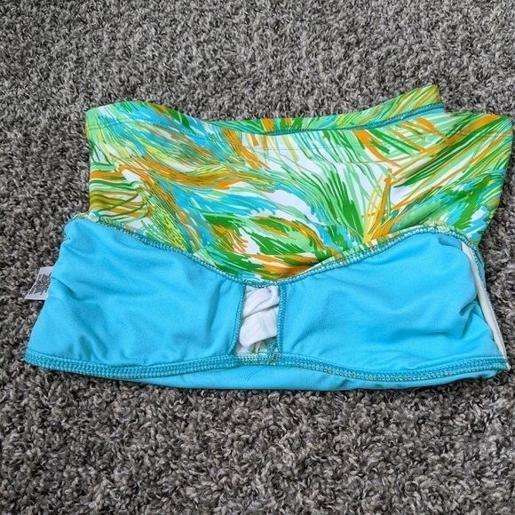 ✨3/$15 Mossimo green blue orange tankini top S - Picture 9 of 9